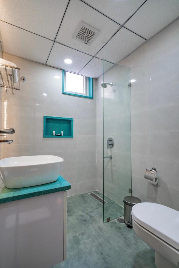 Skyla Studios & Suites - Hitech City Hyderabad Bagian luar foto